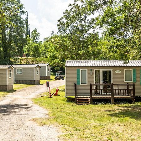 Camping Les Rives Du Lac De Vinca מראה חיצוני תמונה