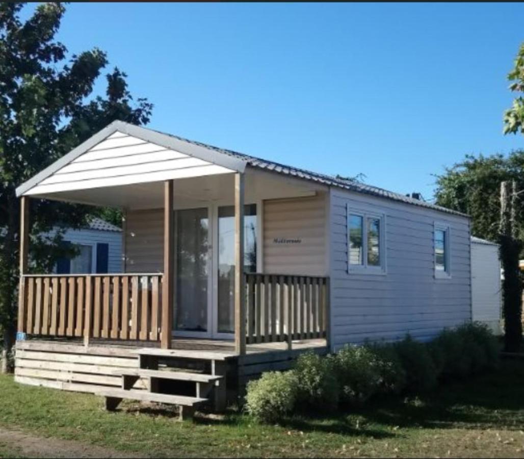 Camping Les Rives Du Lac De Vinca מראה חיצוני תמונה